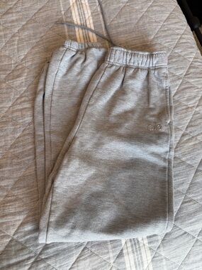 ALO Yoga Light Grey Jogger Sweatpants, XS